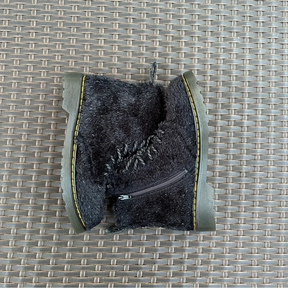 New Dr. Martens 1460 Pascal Black Tinsel Faux Fur Boots Size 4, Youth Kids Shoes